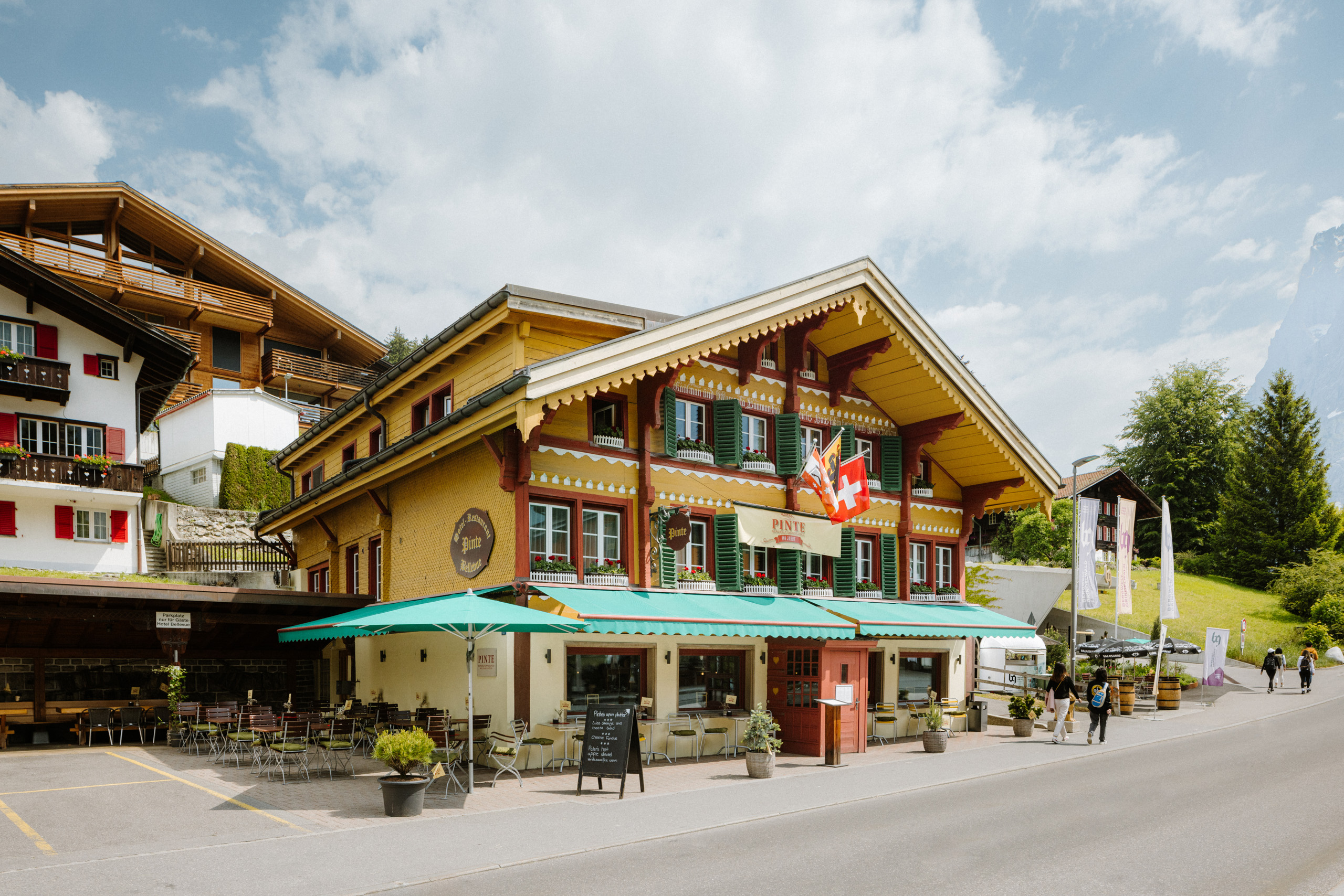 Pinte Hotel Grindelwald AZ 8942 Bergwelt Mitarbeiterportrait 080623