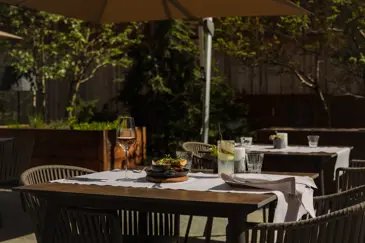 Bergwelt Grindelwald Design Luxury Hotel AZ23215 Bergwelt Terrasse Food 110524